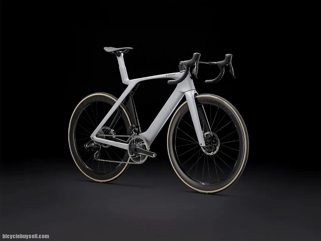 TREK Madone SLR 9 eTap Gen 7