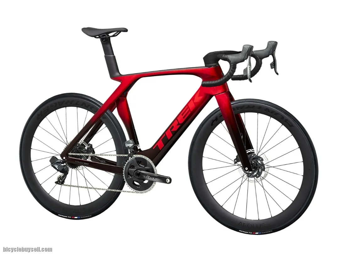 TREK Madone SLR 7 eTap Gen 7