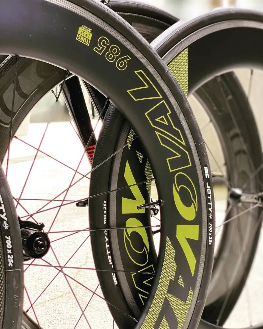 Oval 985 88mm Rimbrake Tubeless Carbon Clincher