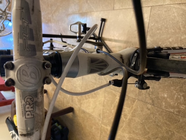 Trek Madone 2.3 Alpha road bike 2013