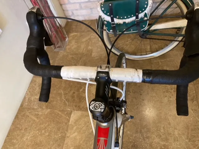 Trek Madone 2.3 Alpha road bike 2013