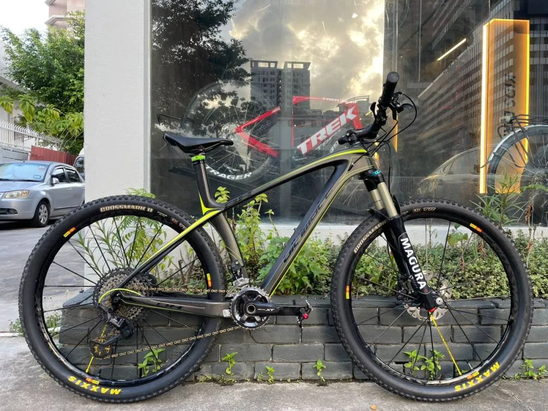 27.5" BH MTB CARBON BIKE CHEAP CHEAP SELLING !
