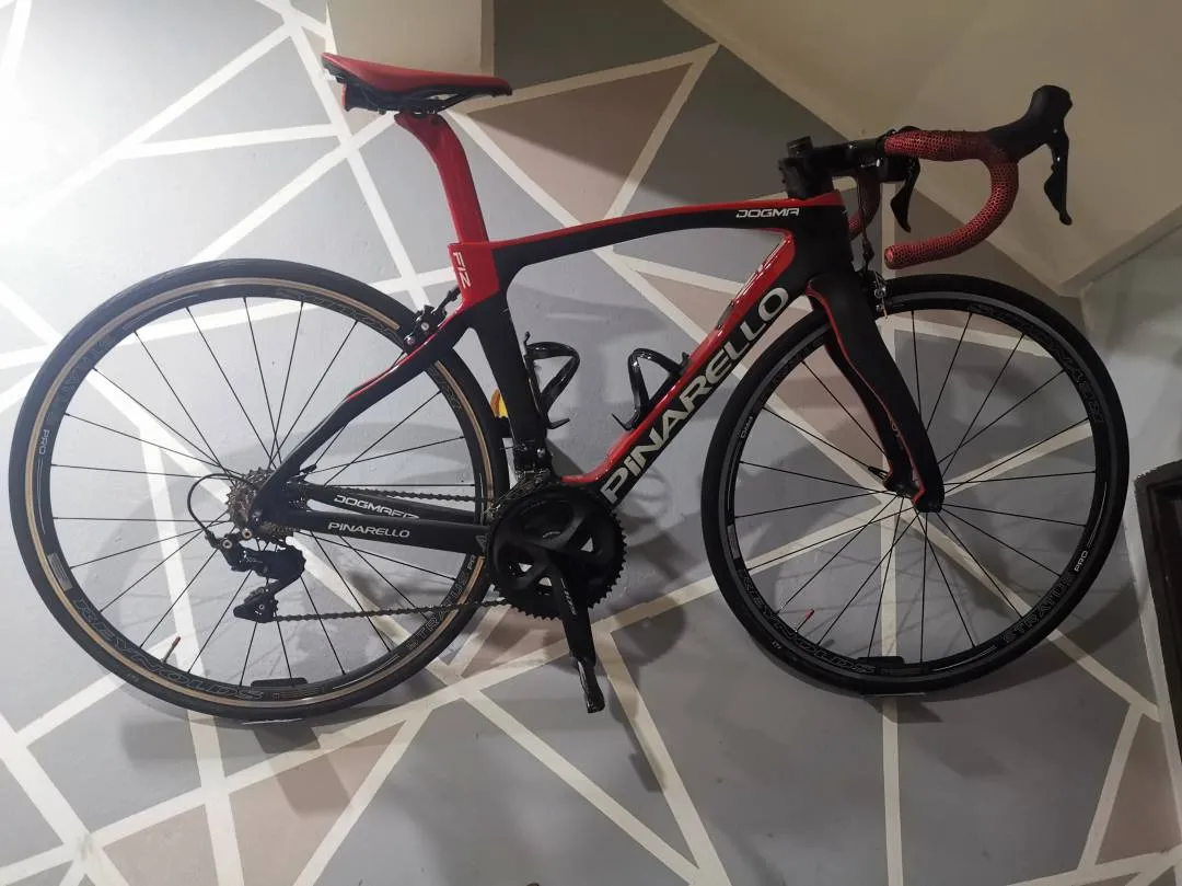 Roadbike Pinarello F12