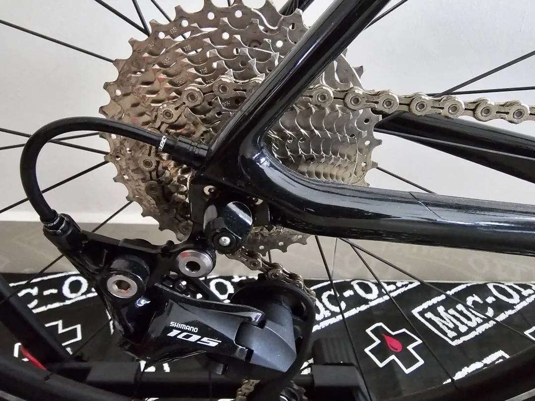 GIANT TCR ADV 2 KOM (2021) (M size)