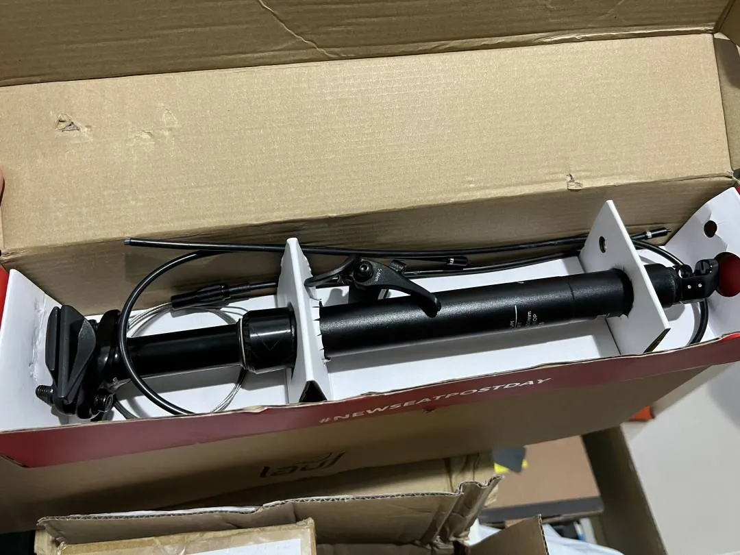 Easton EA70 AX dropper post + Crankbrothers dropbar dropper lever (and cable)