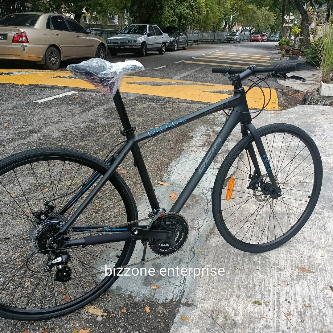 700CC REID URBAN X1 HYBRID CITY BIKE