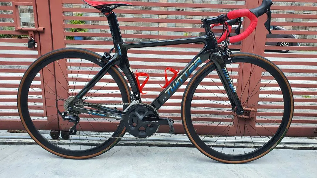 Used Twitter T10 Pro Carbon Road Bike Shimano 105