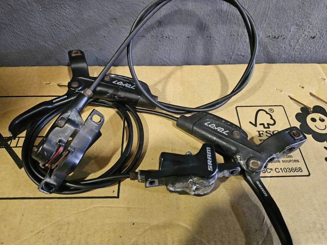 SRAM LEVEL Brakeset L/R Used Item