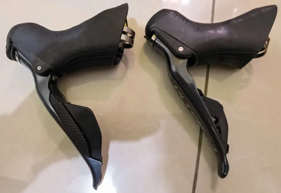 Set groupset Ultegra R8070 11 Speed di2 Upgrade Kit (disc brake) + wheelset carbon Unaas X pro(40mm)