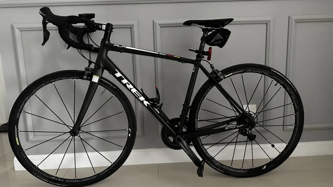 WTS: TREK Ã‰MONDA ALR ROAD BIKE