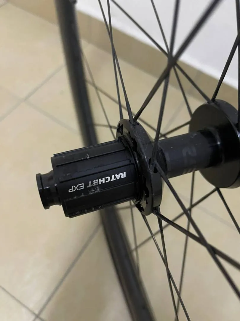 Bontrager Aerolus RSL 37 disc road wheel
