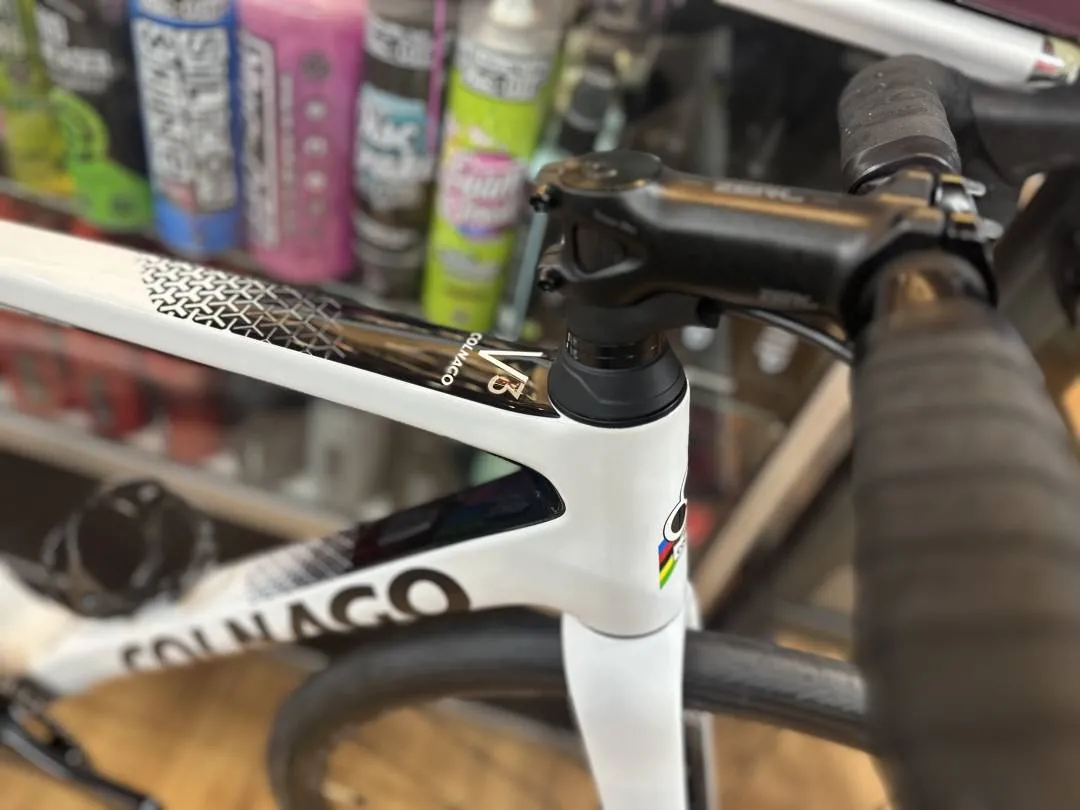 COLNAGO V3 105 DI2 SALE SIZE 45 WHITE