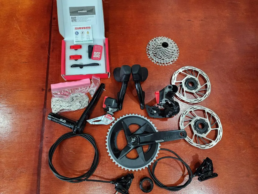 SRAM RIVAL GROUPSET WITH POWER METER