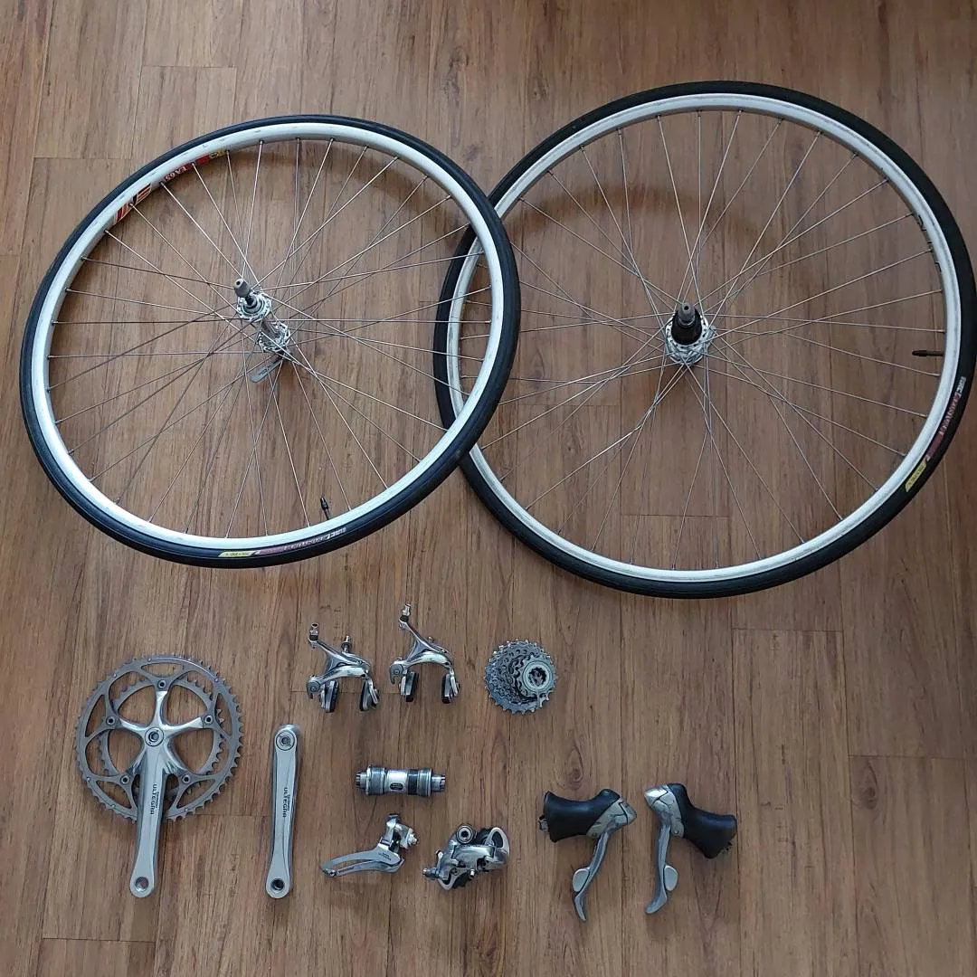 Shimano Ultegra 9 speed groupset &amp; wheelset