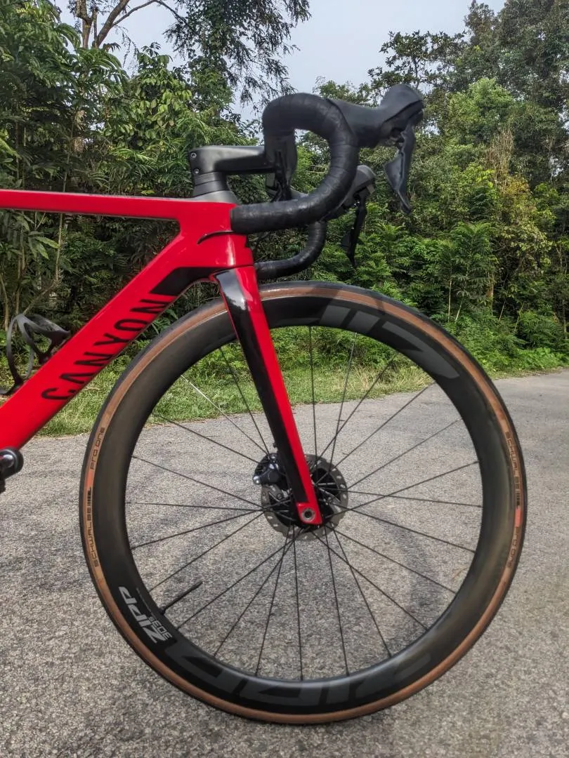 Canyon Aeroad CF SLX Disc