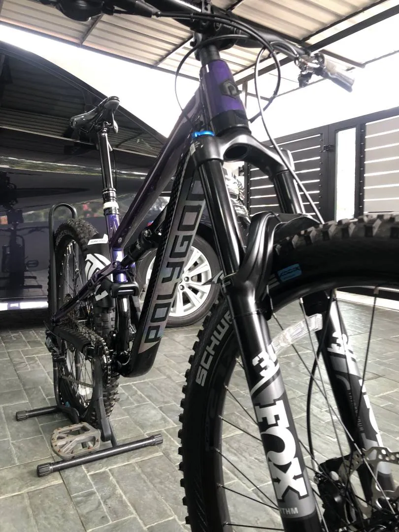 Polygon Siskiu T8 medium 27.5