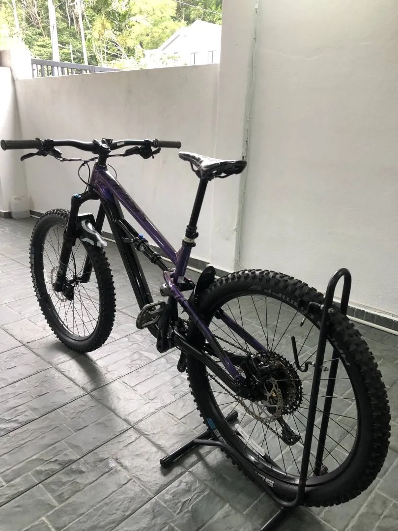 Polygon Siskiu T8 medium 27.5
