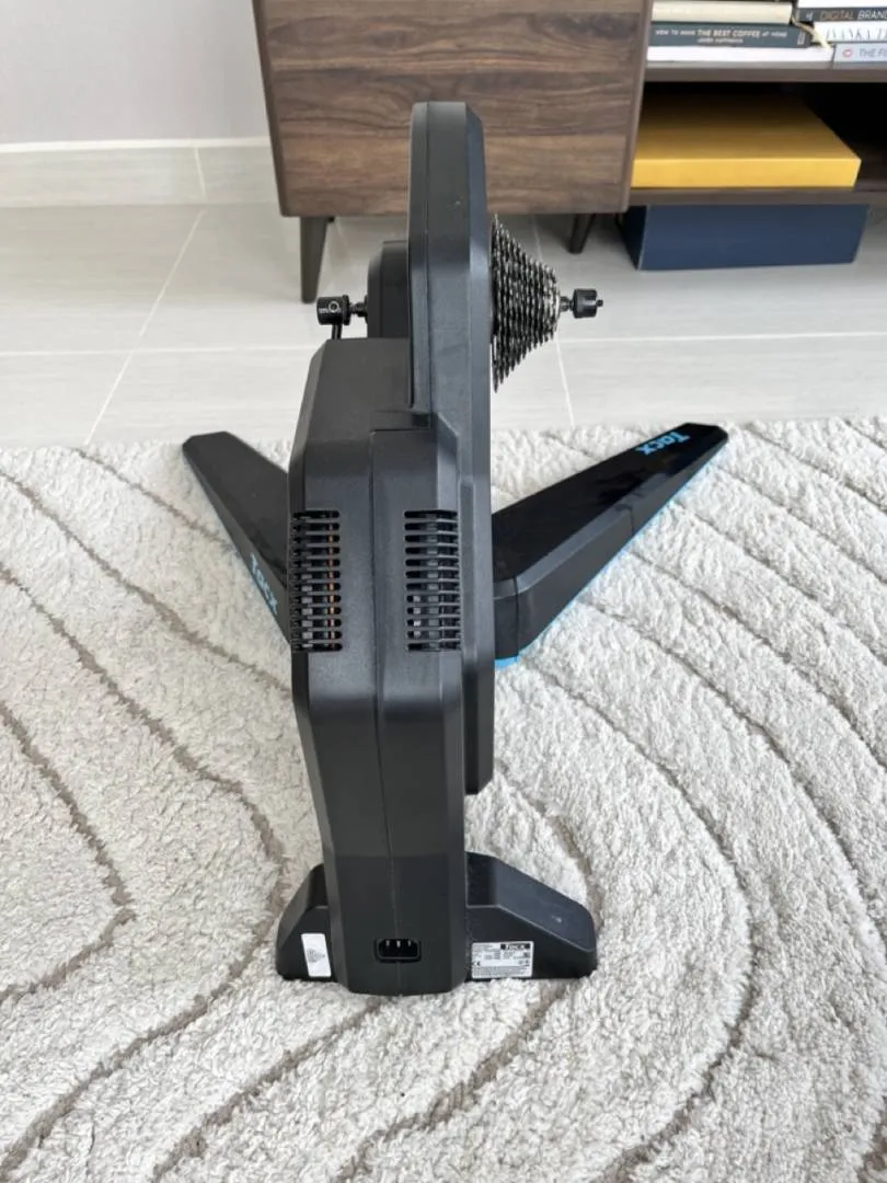 [Like New, Price Negotiable] Tacx Flux 2 Trainer