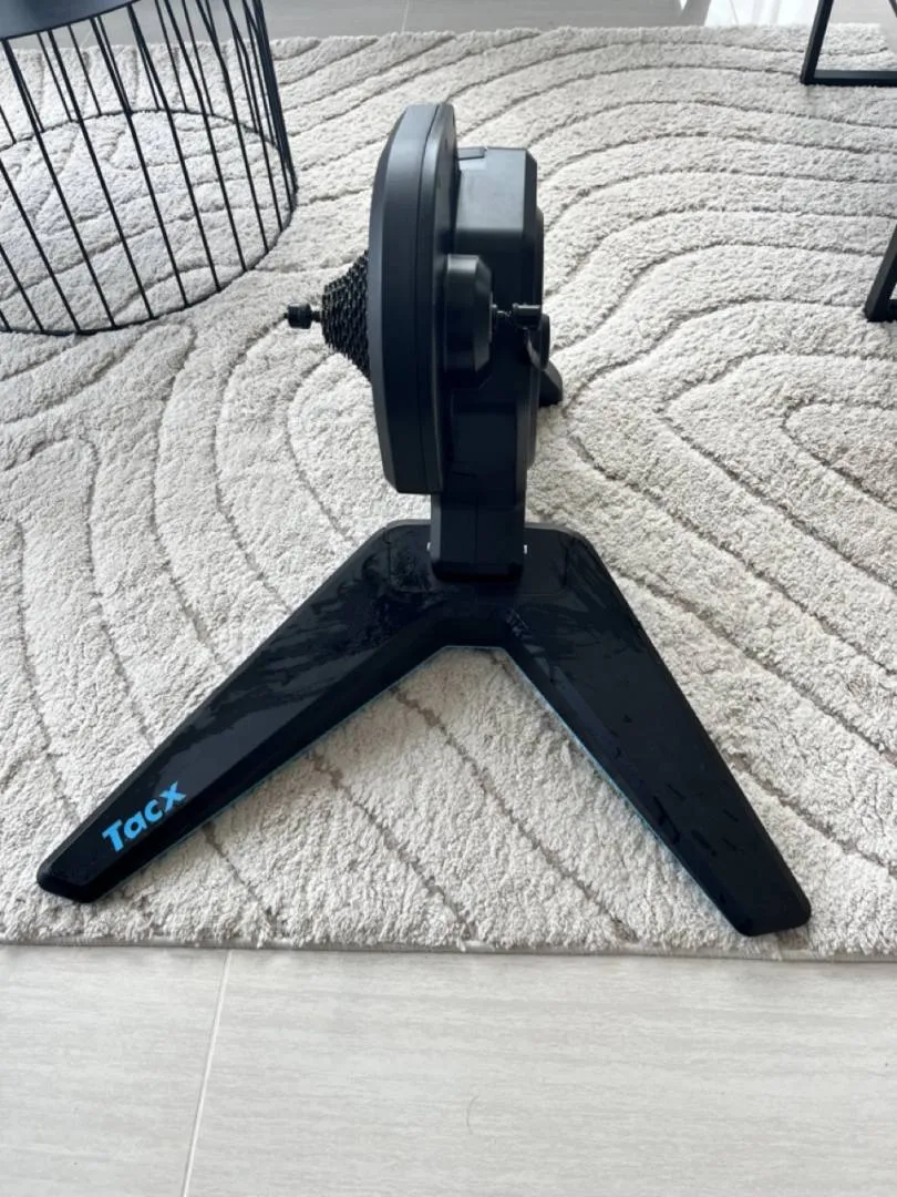 [Like New, Price Negotiable] Tacx Flux 2 Trainer