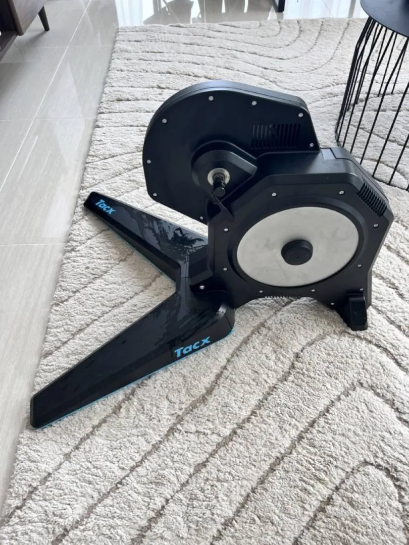 [Like New, Price Negotiable] Tacx Flux 2 Trainer