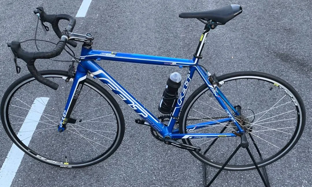 Road bike Felt F85