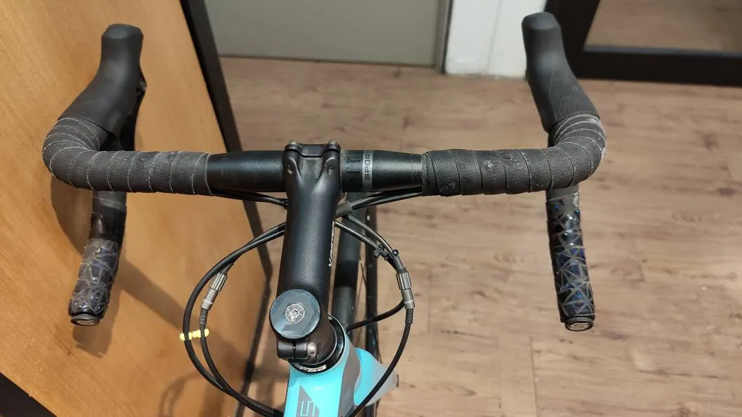 USED Polygon Stratos S5 Disc Road Bike