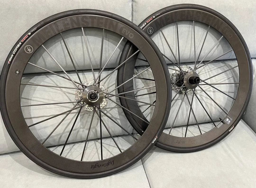 Lightweight Meilenstein EVO-Schwarz ED (Shimano)