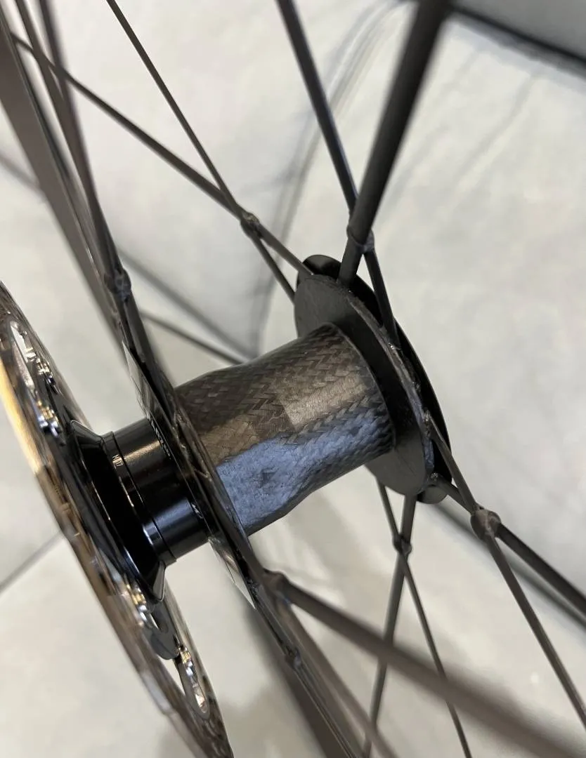 Lightweight Meilenstein EVO-Schwarz ED (Shimano)