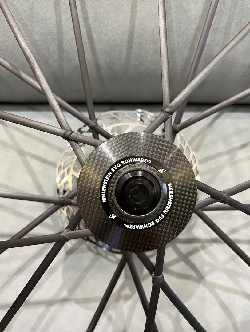 Lightweight Meilenstein EVO-Schwarz ED (Shimano)